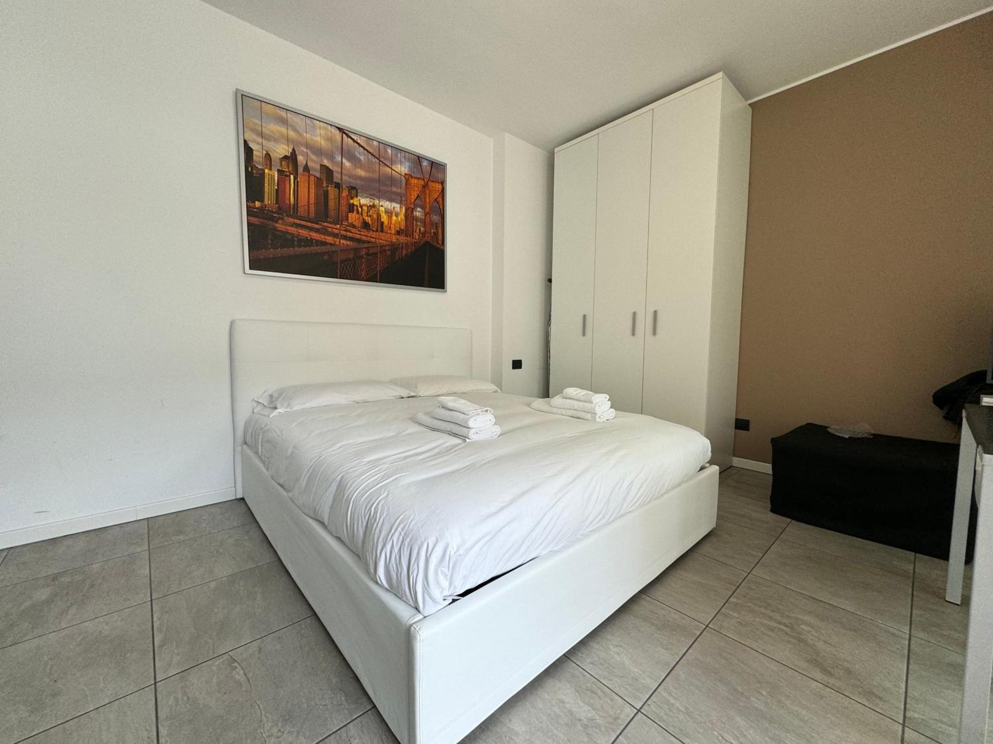 Sempione Rho Expo Stay - Affitti Brevi Italia Pero Luaran gambar